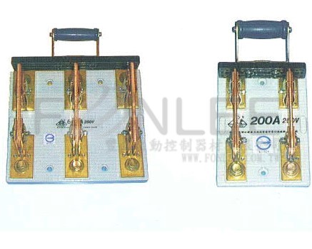 (訂)雙投表前開關(A級)  3P2000A(電木)