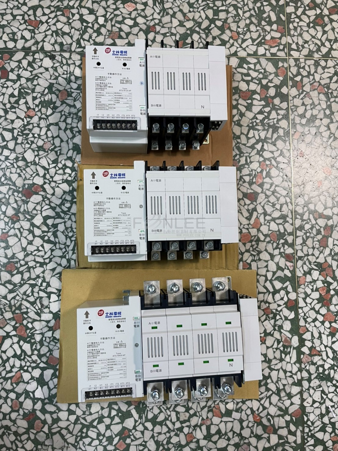 士林瞬間激磁ATS-N800/4(3段式) 4P800A-*控制器XST-6E-U6ASCLN08004-U6
